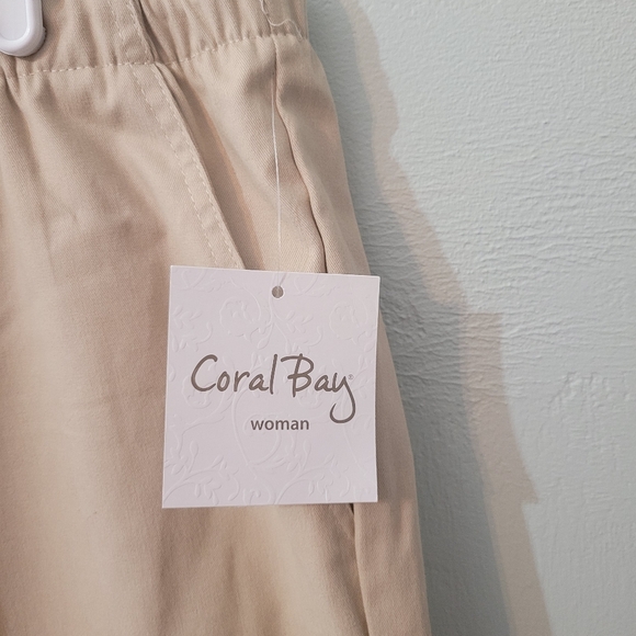 Coral Bay Women's Beige Flat Front Cotton Blend Shorts With Pockets! Size 3X - Picture 5 of 6